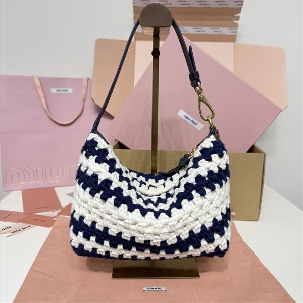 2026127214541281 600